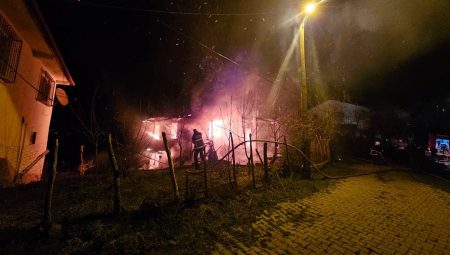 Tokat’ta yangın: 2 katlı ev kullanılmaz hale geldi – Son Dakika Türkiye Haberleri