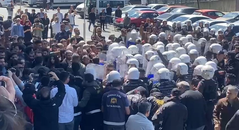 İstanbul Adalet Sarayı önünde mazbata protestosu - 1