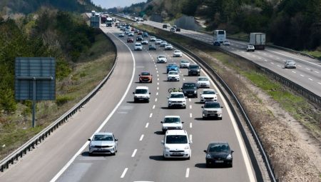 Tatilcilerin dönüşü sürüyor: Anadolu Otoyolu’nda akıcı
yoğunluk (İstanbul yönünde trafik durumu nasıl?) – Son Dakika Türkiye Haberleri